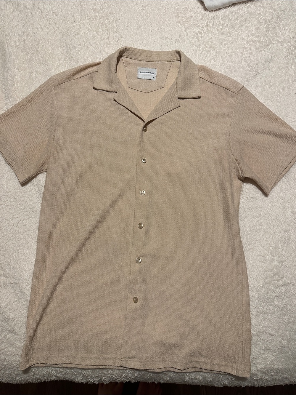 Men’s Beige Short-Sleeve Button-Down Knit Shirt